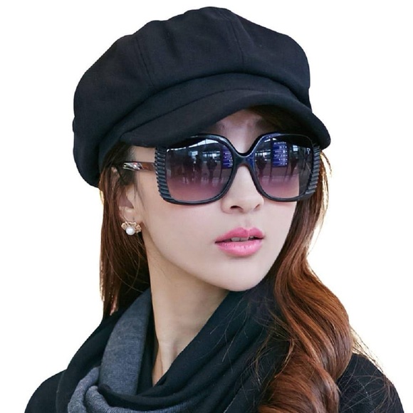 Capelli of New York Accessories - NWT Capelli New York Page Boy Style Hat.
